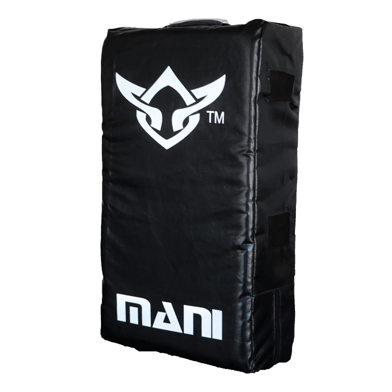 Mani Straight Kick and Bump Shield Large in Black - view 5