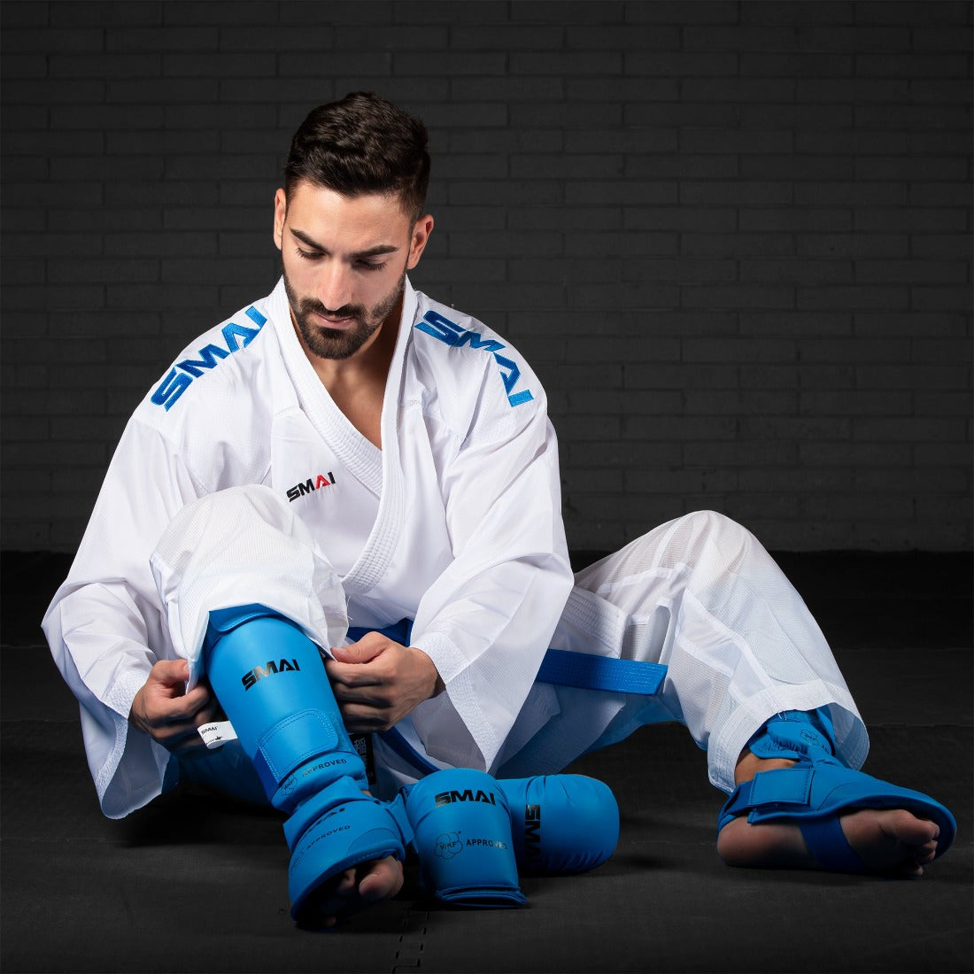SMAI WKF Approved Karate Shin Instep Guard - detail view 3