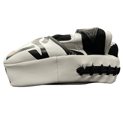 Tuffx Curved Focus Pad Black / White Mani Sports®