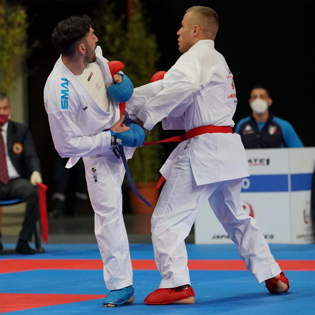 SMAI WKF Approved Karate Body Protector - detail view 2