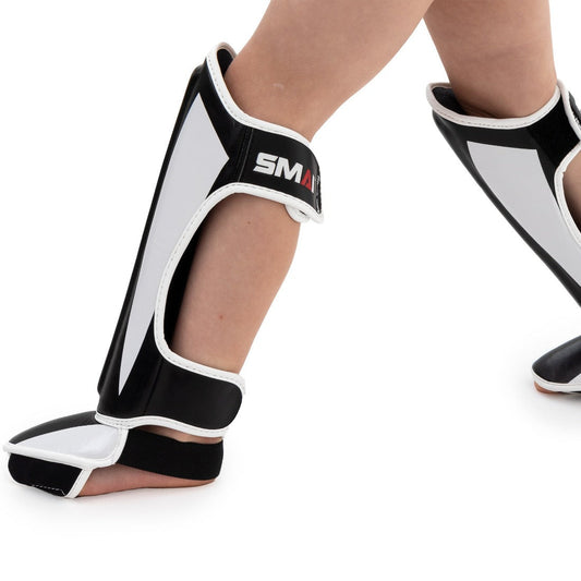 SMAI Essentials Kids Muay Thai Shin Guards - detail view 2